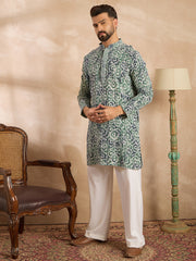 Ethnic Bay Men Green Viscose Rayon Batik Embroidered Straight Kurta-MKU1718