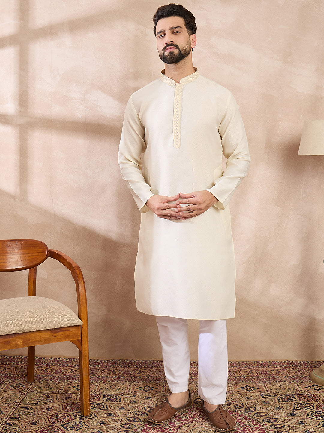 Ethnic Bay Men Off White Silk Blend Solid Embroidered Straight Kurta