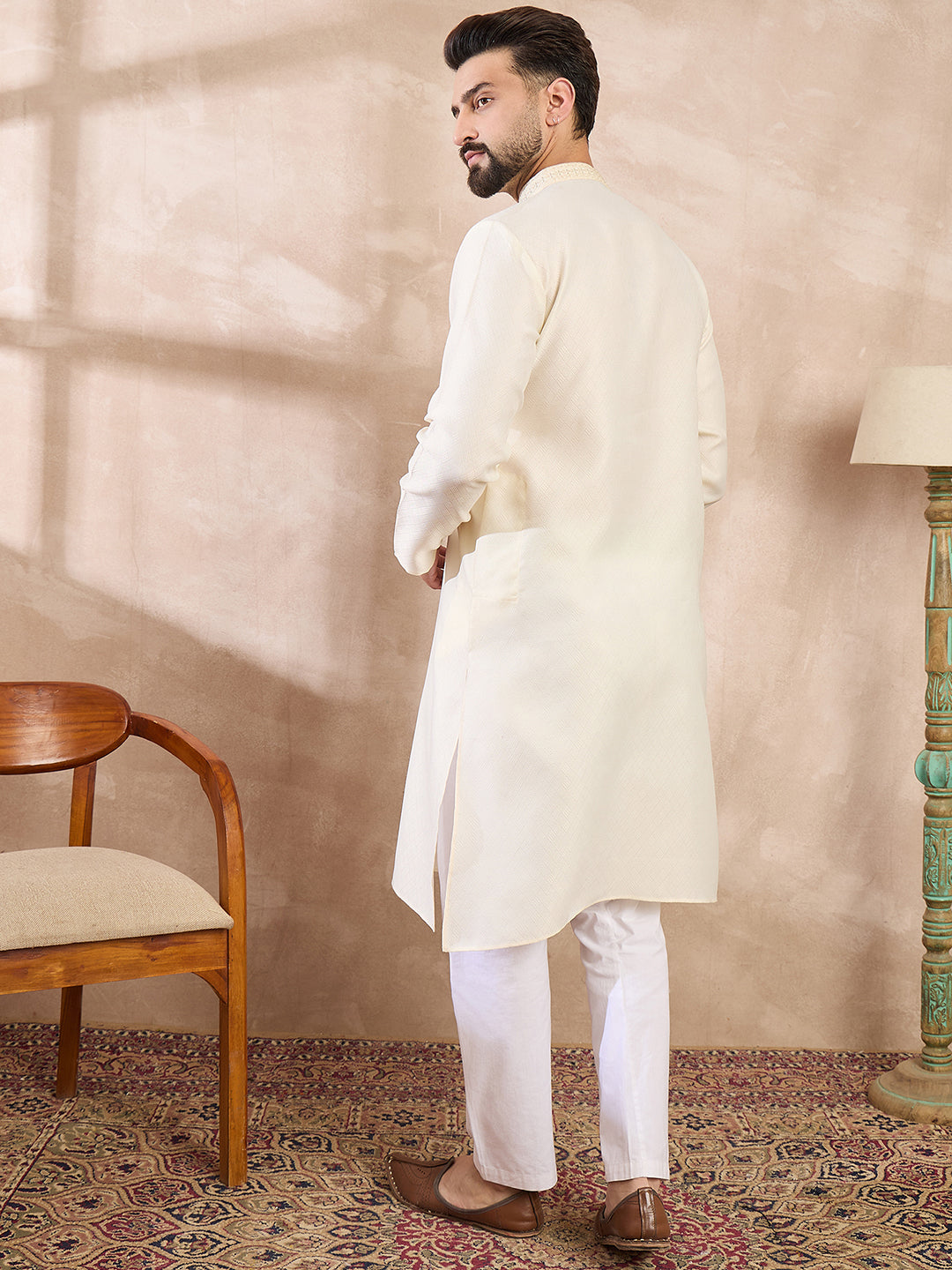 Ethnic Bay Men Off White Silk Blend Solid Embroidered Straight Kurta