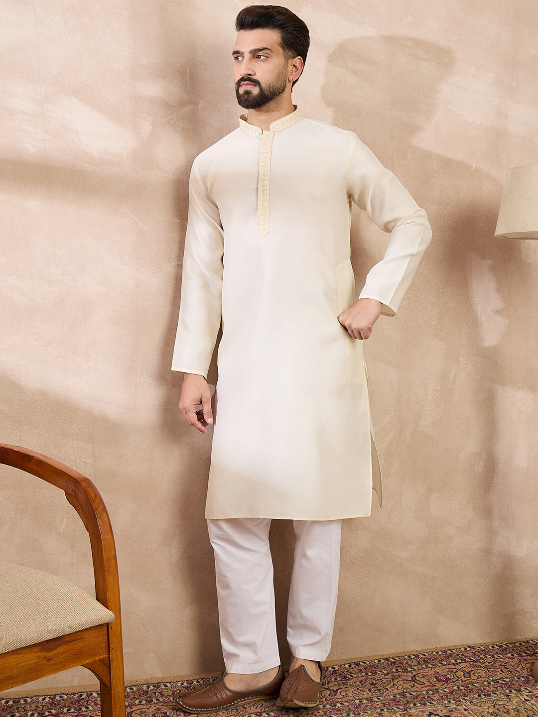Ethnic Bay Men Off White Silk Blend Solid Embroidered Straight Kurta