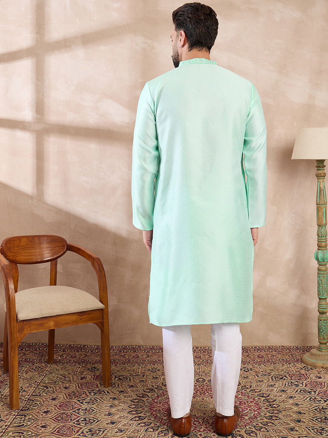 Ethnic Bay Men Blue Silk Blend Solid Embroidered Straight Kurta