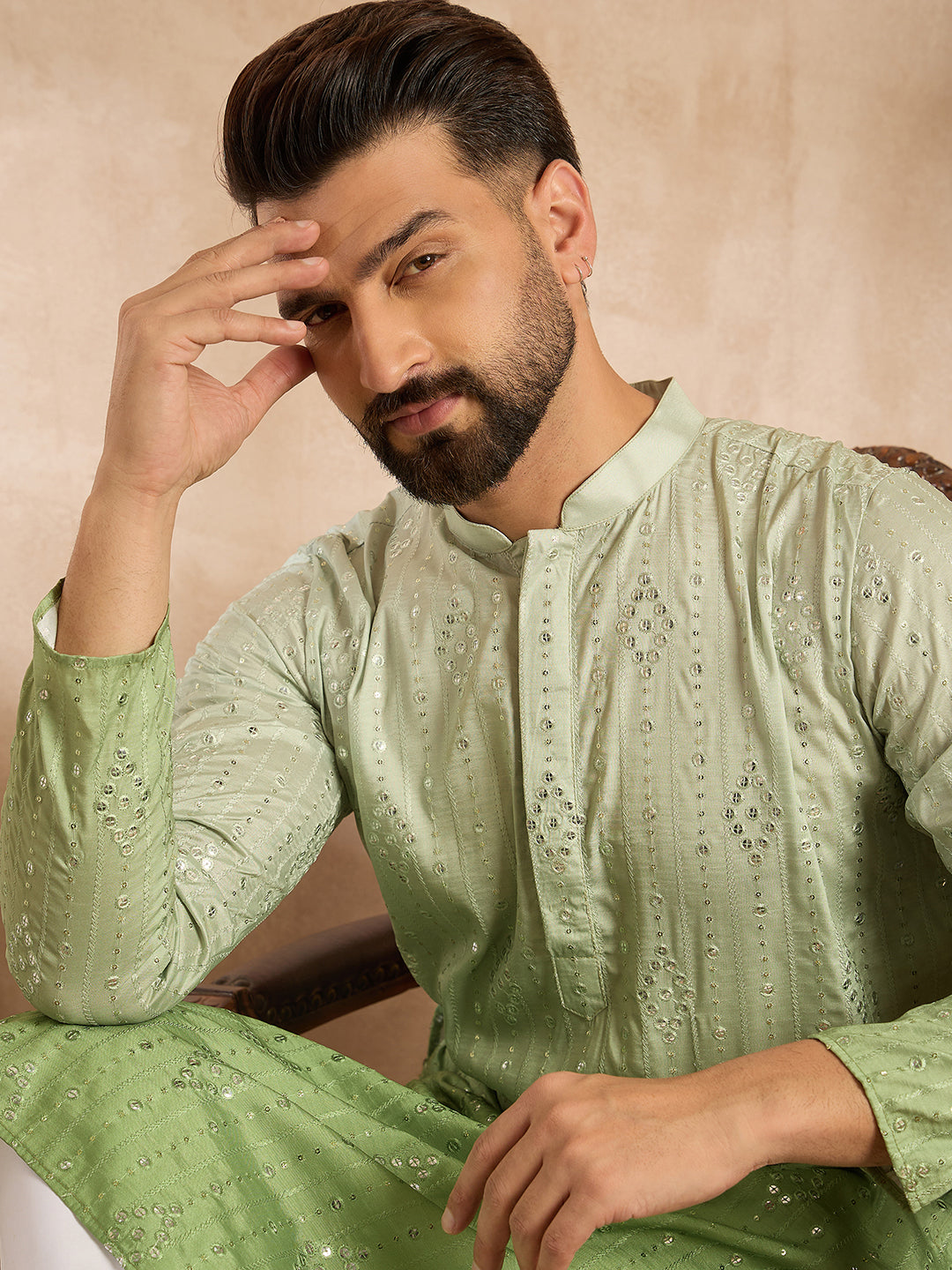 Ethnic Bay Men Green Silk Blend Ombre Embroidered Straight Kurta