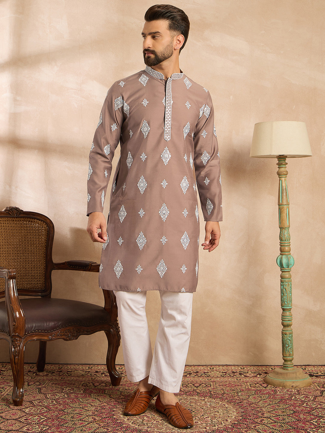 Ethnic Bay Men Beige Silk Blend Solid Embroidered Straight Kurta