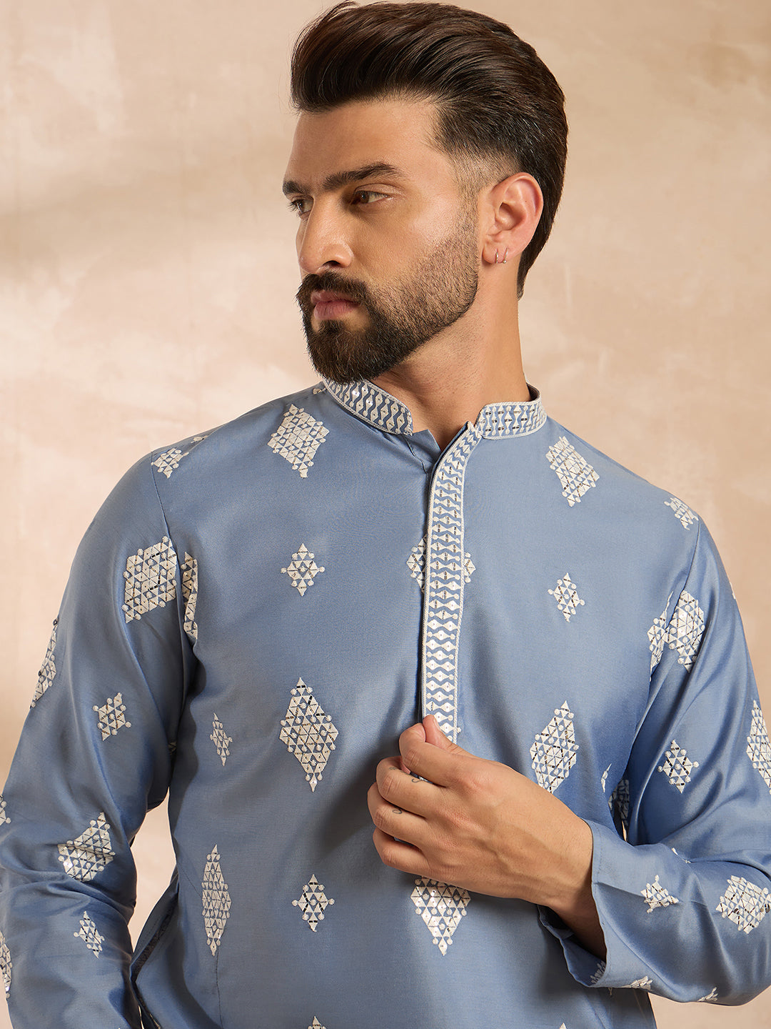 Ethnic Bay Men Blue Silk Blend Solid Embroidered Straight Kurta