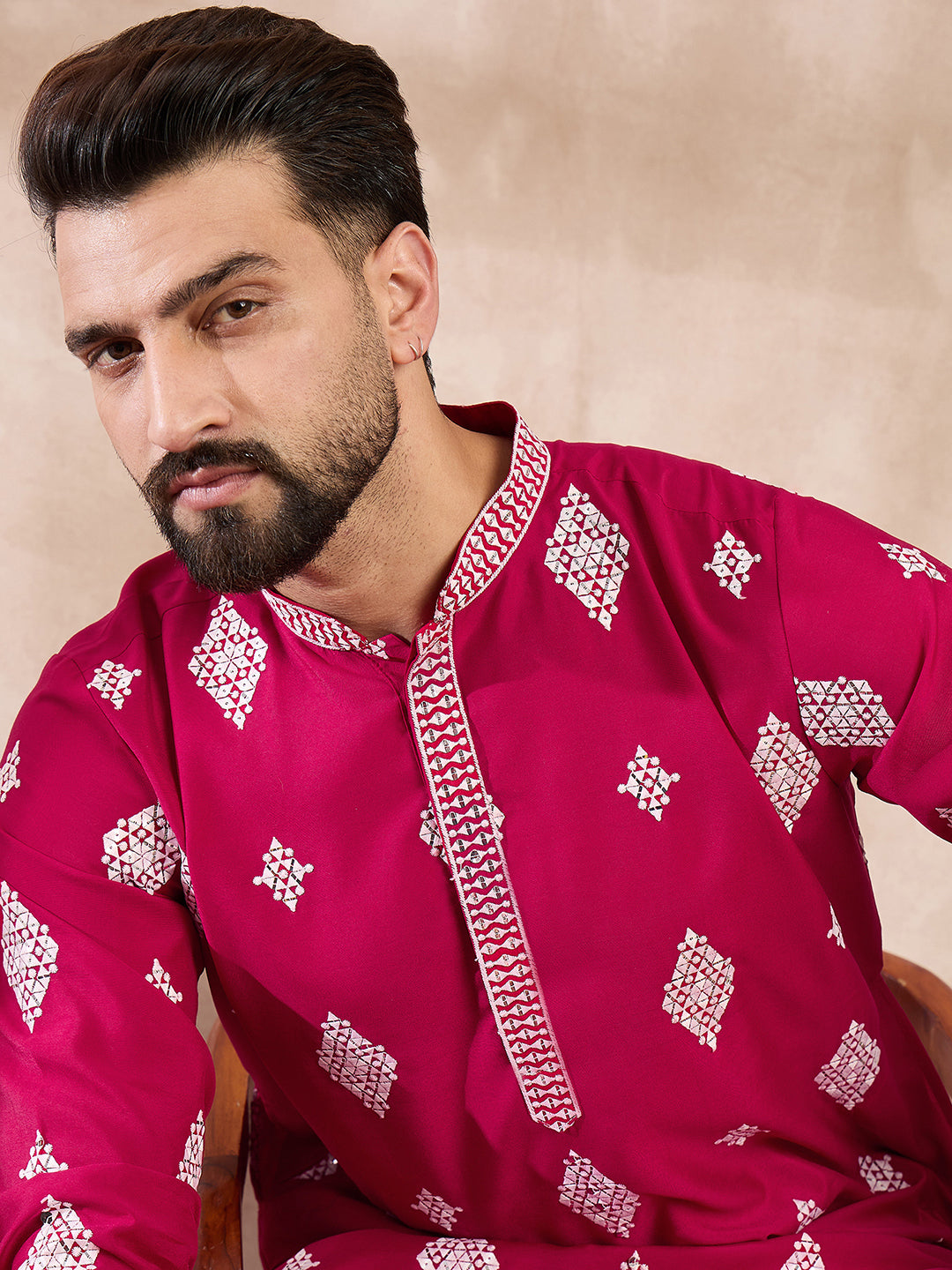 Ethnic Bay Men Maroon Silk Blend Solid Embroidered Straight Kurta