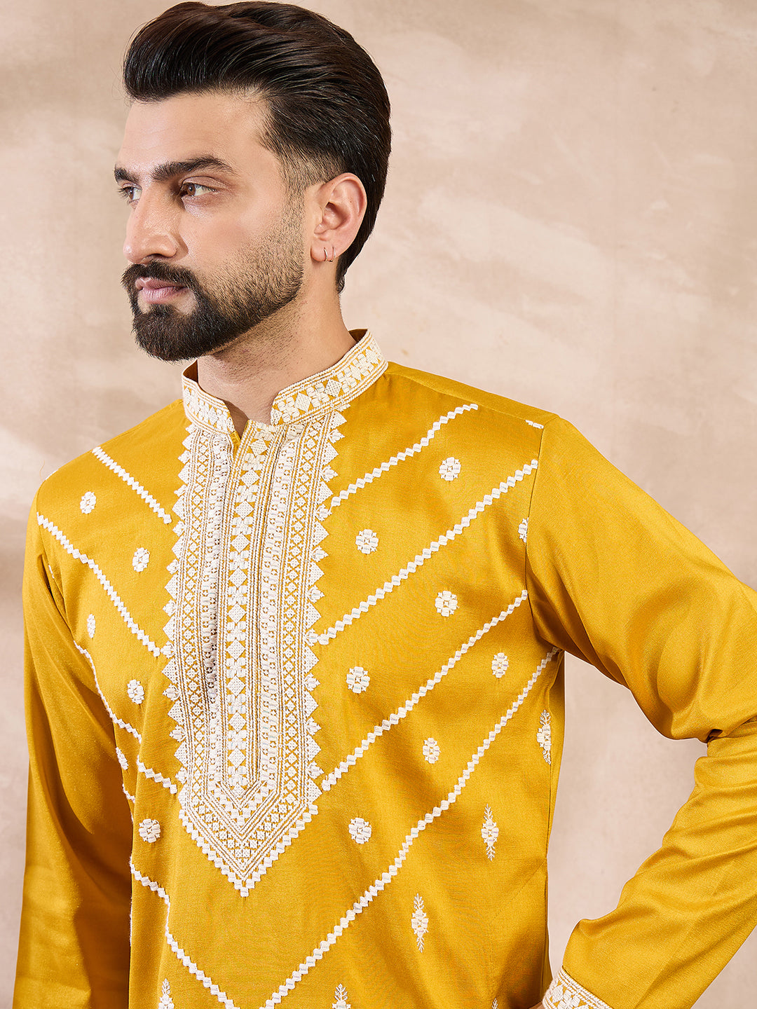 Ethnic Bay Men Yellow Silk Blend Ethnic Motifs Embroidered Straight Kurta-MKU1790