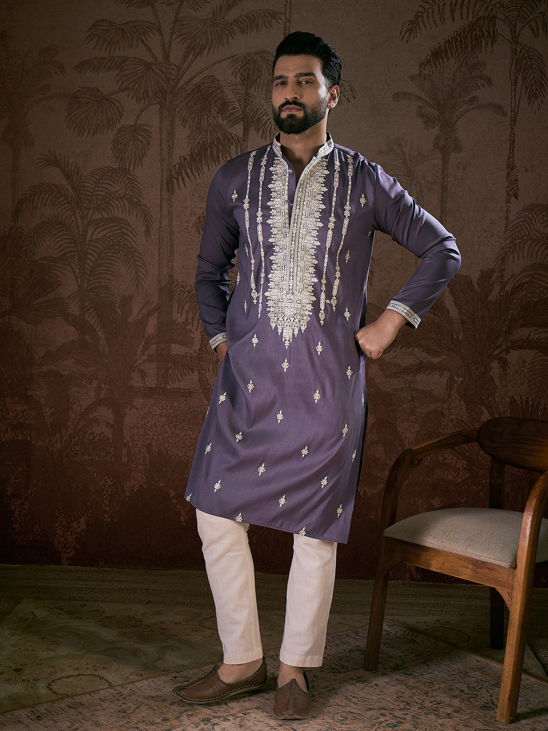 Ethnic Bay Men Lavender Silk Blend Solid Embroidered Straight Kurta