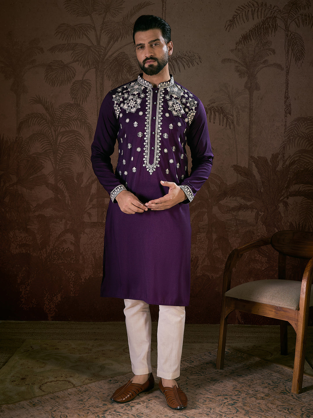Ethnic Bay Men Purple Silk Blend Solid Embroidered Straight Kurta