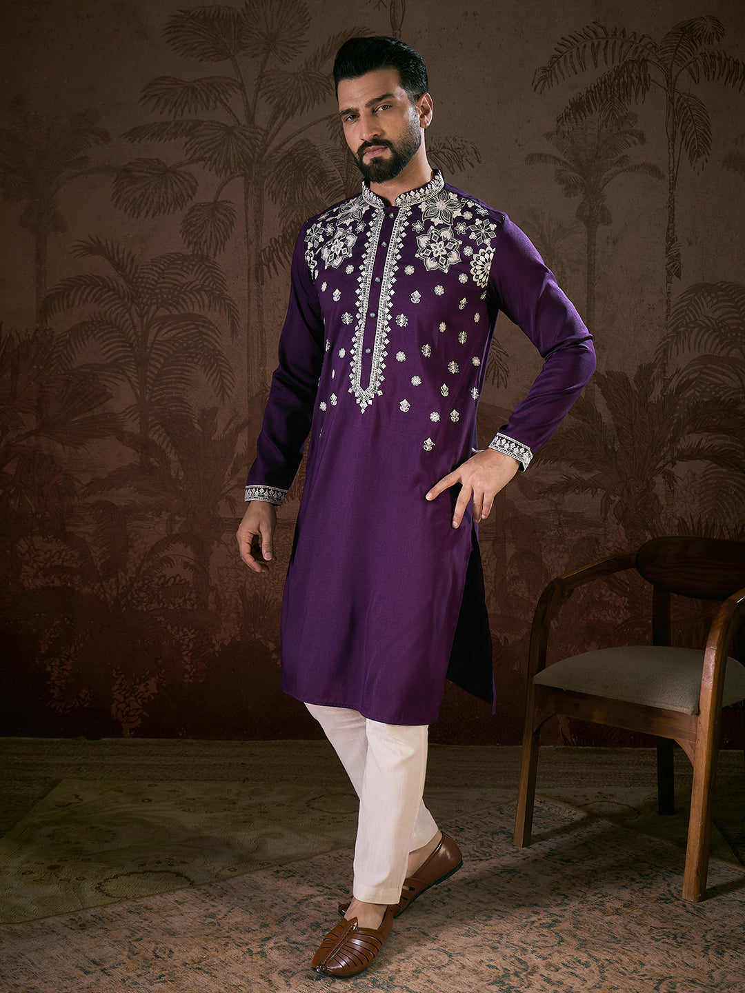 Ethnic Bay Men Purple Silk Blend Solid Embroidered Straight Kurta