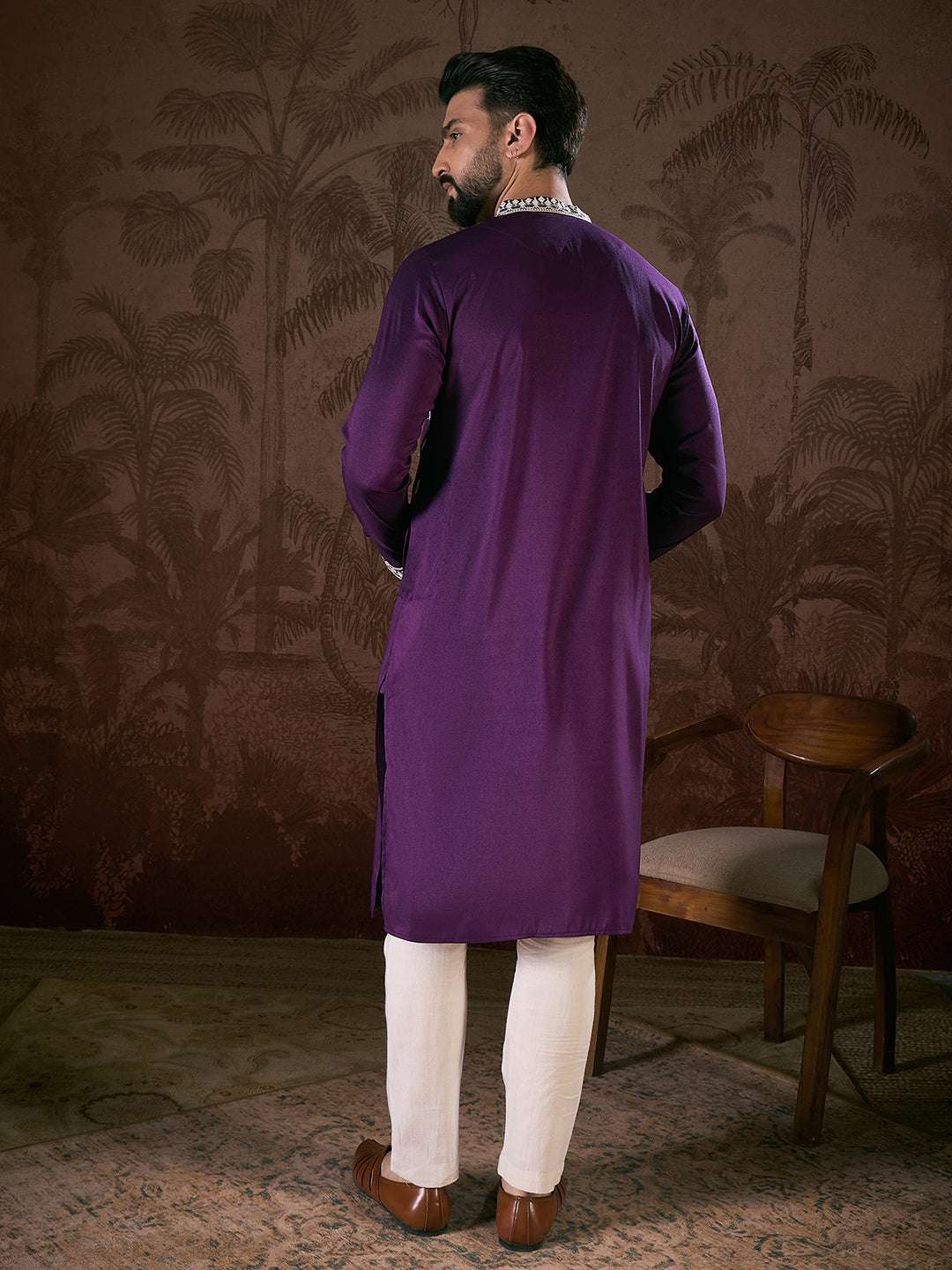 Ethnic Bay Men Purple Silk Blend Solid Embroidered Straight Kurta