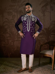 Ethnic Bay Men Purple Silk Blend Solid Embroidered Straight Kurta-MKU1797