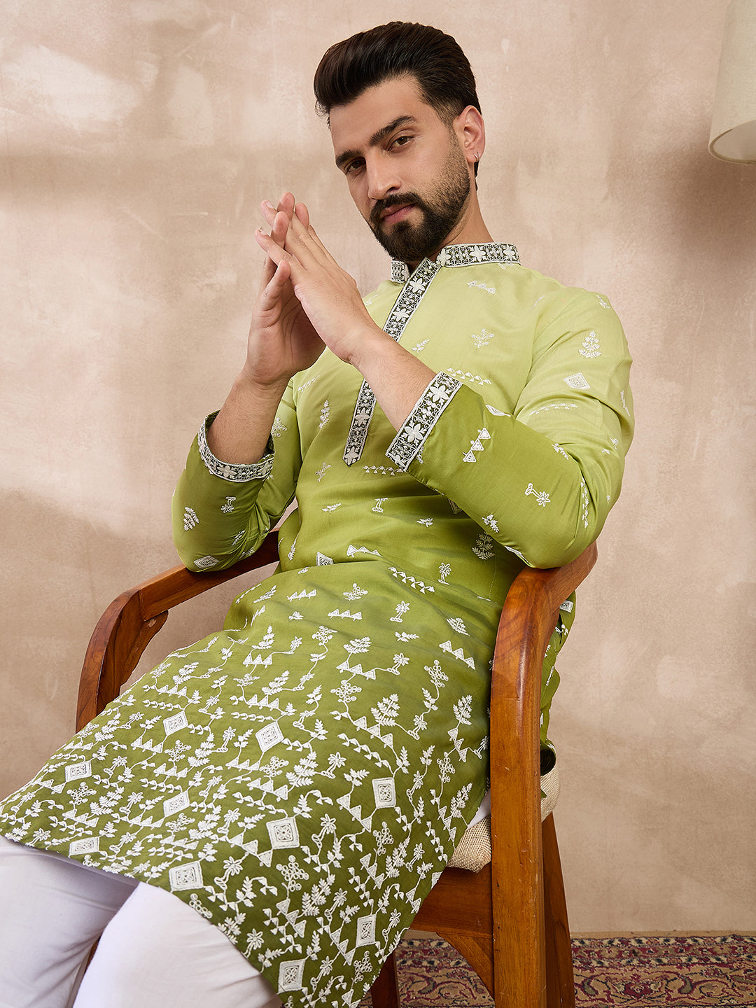 Ethnic Bay Men Green Silk Blend Ethnic Motifs Embroidered Straight Kurta