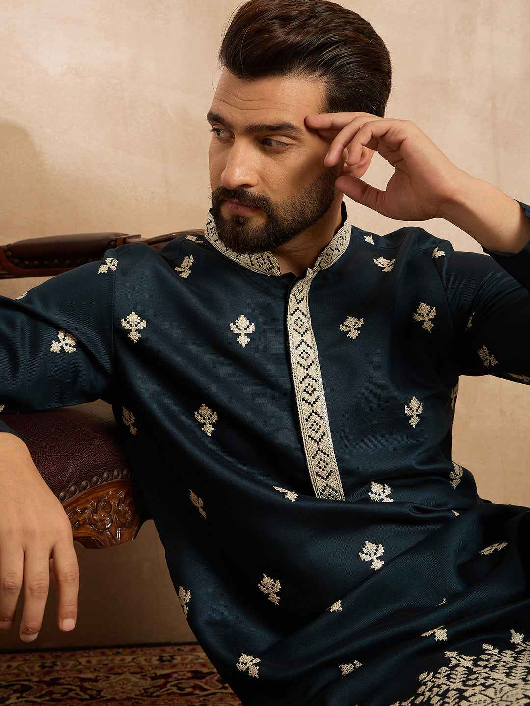 Ethnic Bay Men Navy Blue Polyester Solid Embroidered Straight Kurta