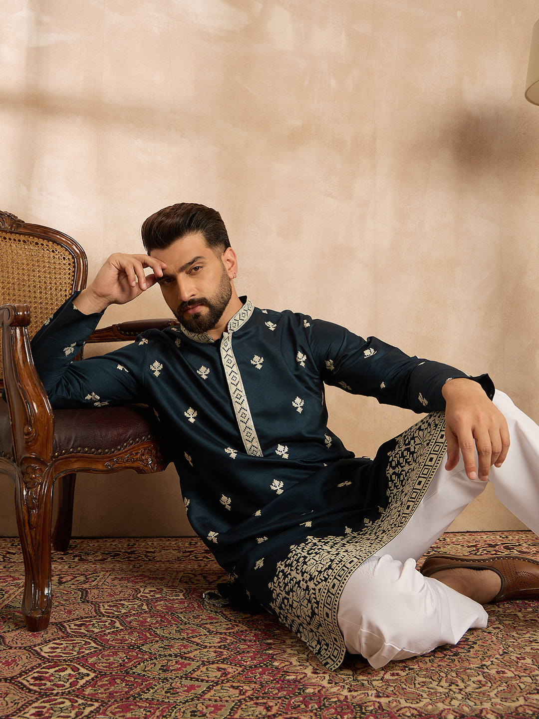 Ethnic Bay Men Navy Blue Polyester Solid Embroidered Straight Kurta