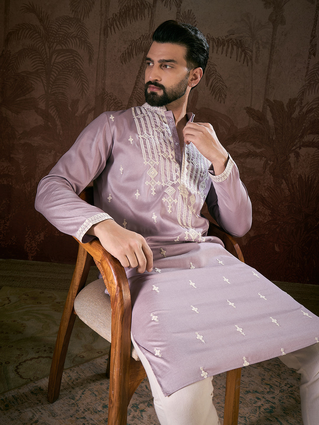 Ethnic Bay Men Lavender Silk Blend Solid Embroidered Straight Kurta