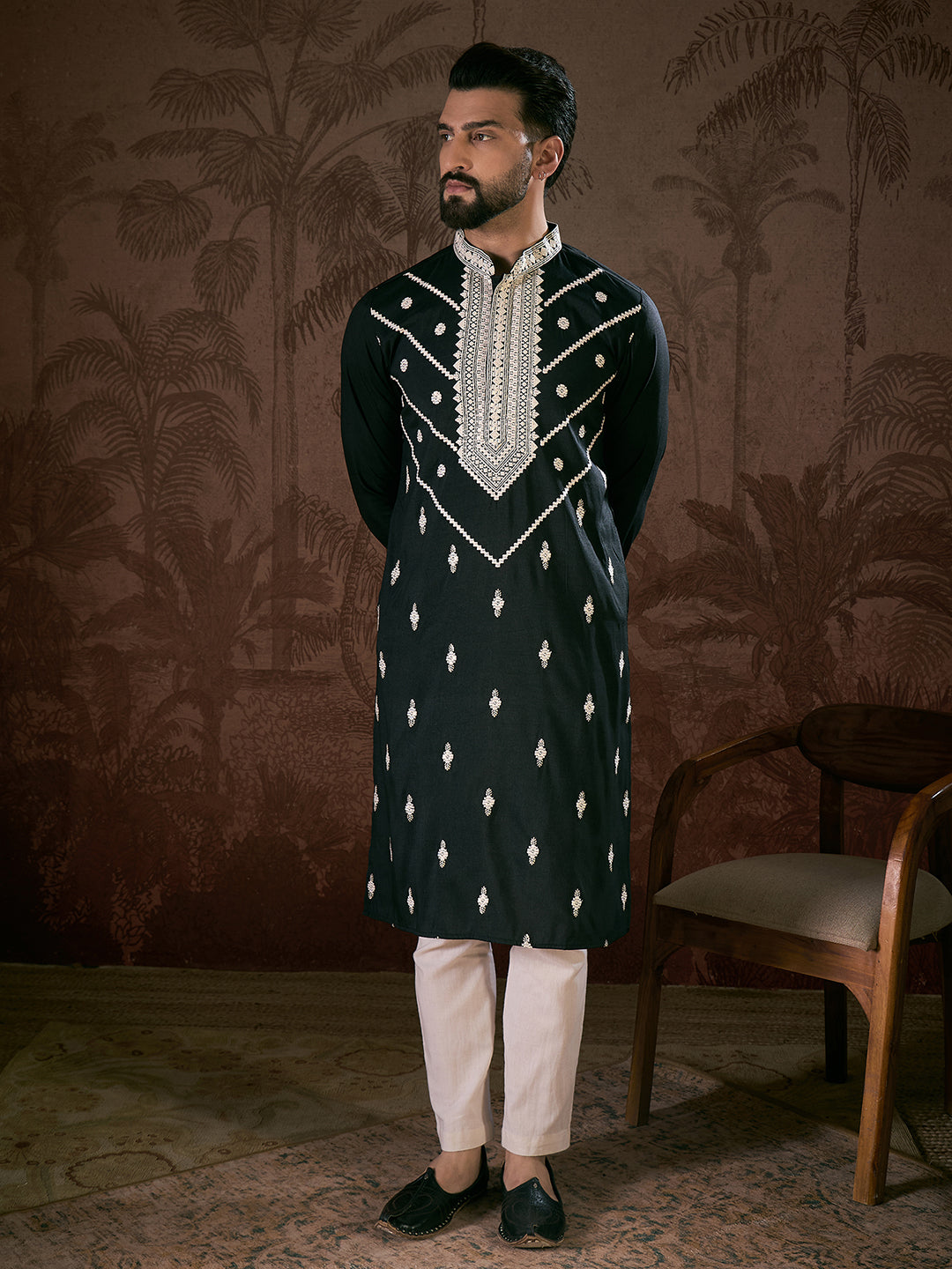 Ethnic Bay Men Black Silk Blend Solid Embroidered Straight Kurta