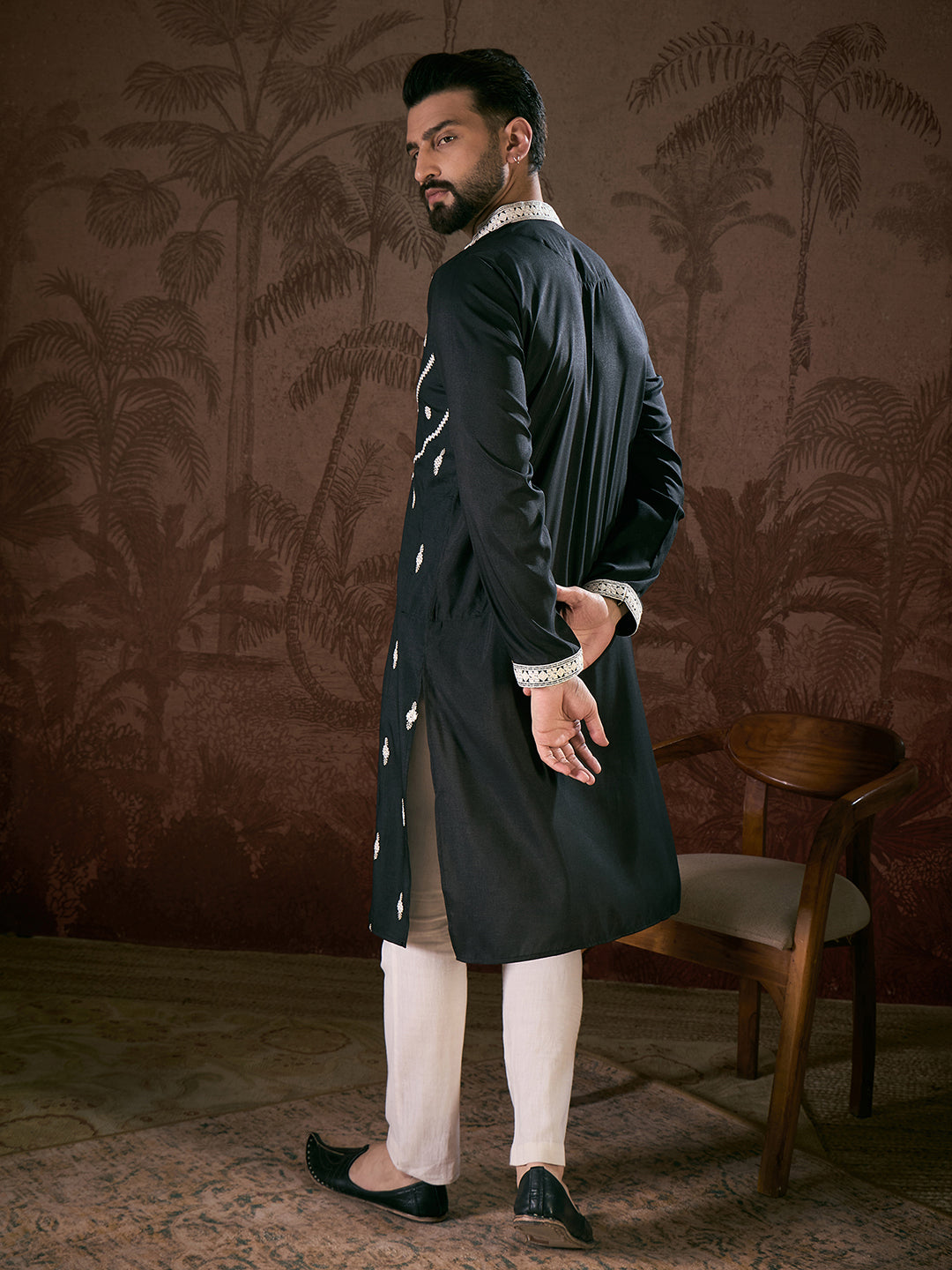 Ethnic Bay Men Black Silk Blend Solid Embroidered Straight Kurta