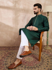 Ethnic Bay Men Green Silk Blend Solid Woven Design Straight Kurta-MKU1900