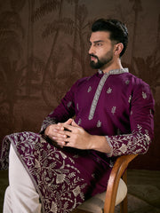 Ethnic Bay Men Purple Silk Blend Solid Embroidered Straight Kurta-MKU1944