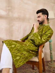 Ethnic Bay Men Green Viscose Rayon Chevron Printed Straight Kurta-MKU1965