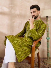 Ethnic Bay Men Green Viscose Rayon Chevron Printed Straight Kurta-MKU1965