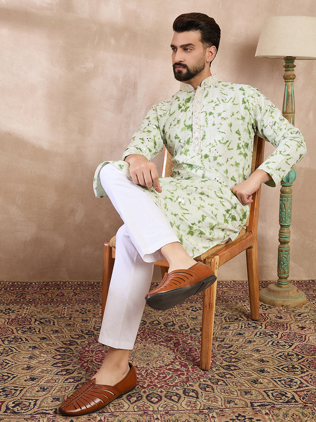 Ethnic Bay Men Green Silk Blend Solid Embroidered Straight Kurta