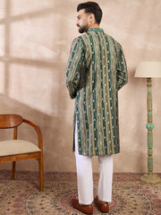 Ethnic Bay Men Green Silk Blend Abstract Printed Straight Kurta-MKU2007