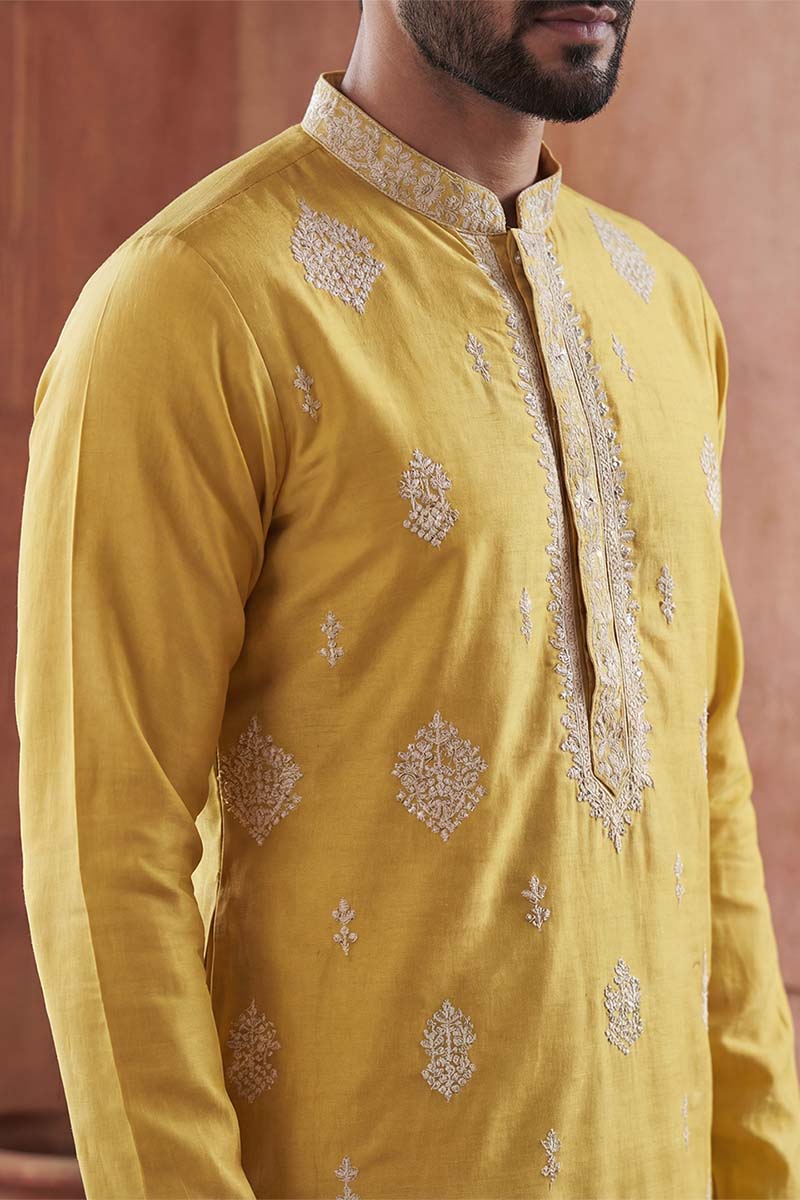 Yellow Silk Blend Solid Embroidered Kurta MKU2044