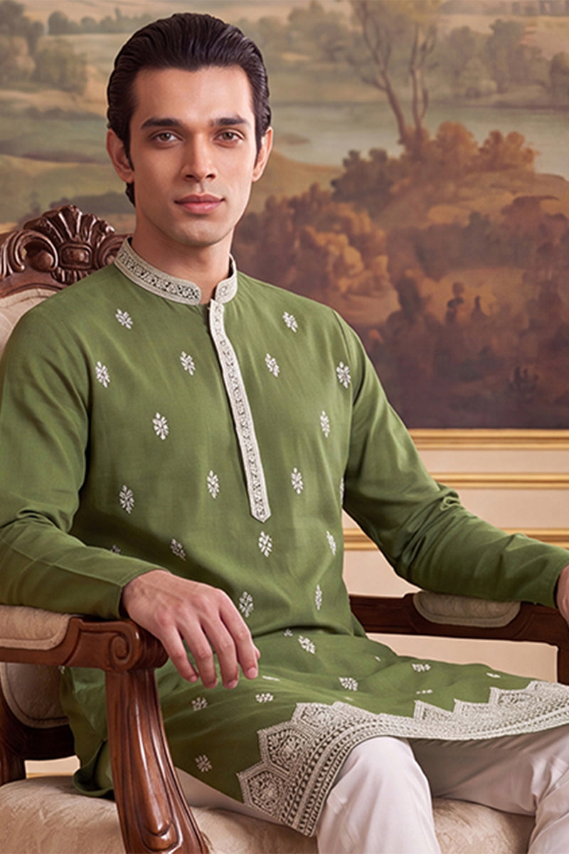 Green Silk Blend Solid Embroidered Kurta With Trouser MKSET2486