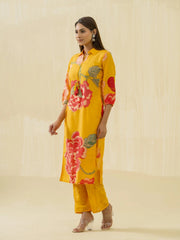 Yellow Floral Printed Straight Kurta and Trousers-MLWSHKS4278YLW