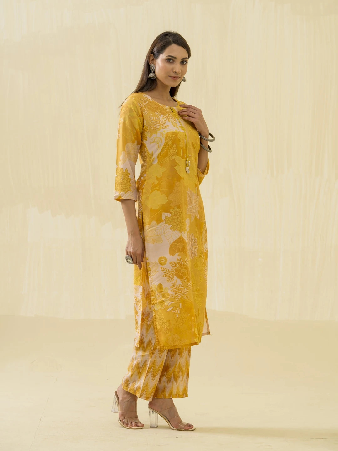 Yellow Floral Printed Straight Kurta and Trousers
