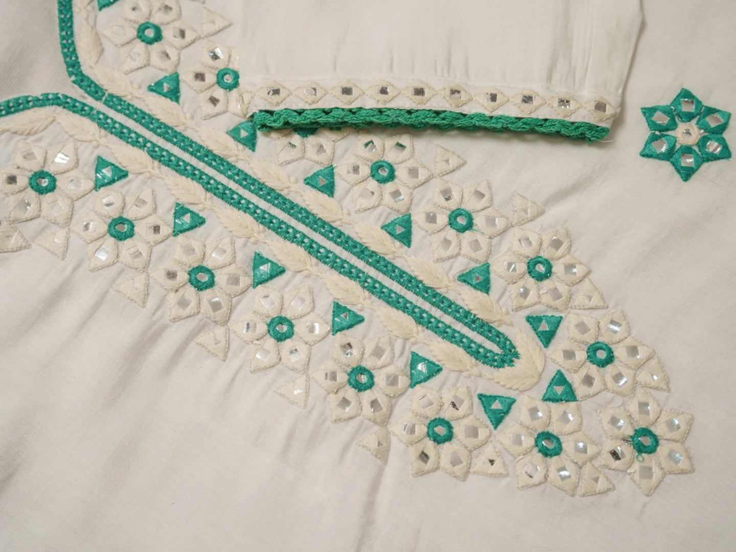 Women Ethnic Motifs Embroidered Kurta With Trousers & Dupatta