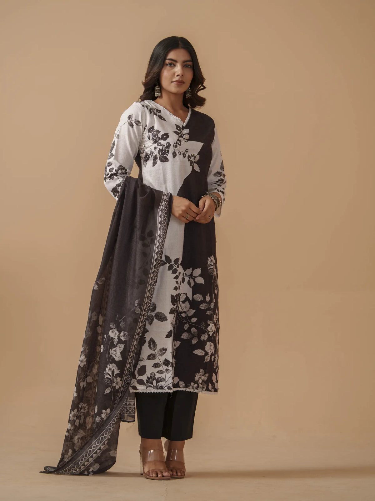 White Linen Floral Pinted Kurta Set For Women-MLWSHKS4303WHT