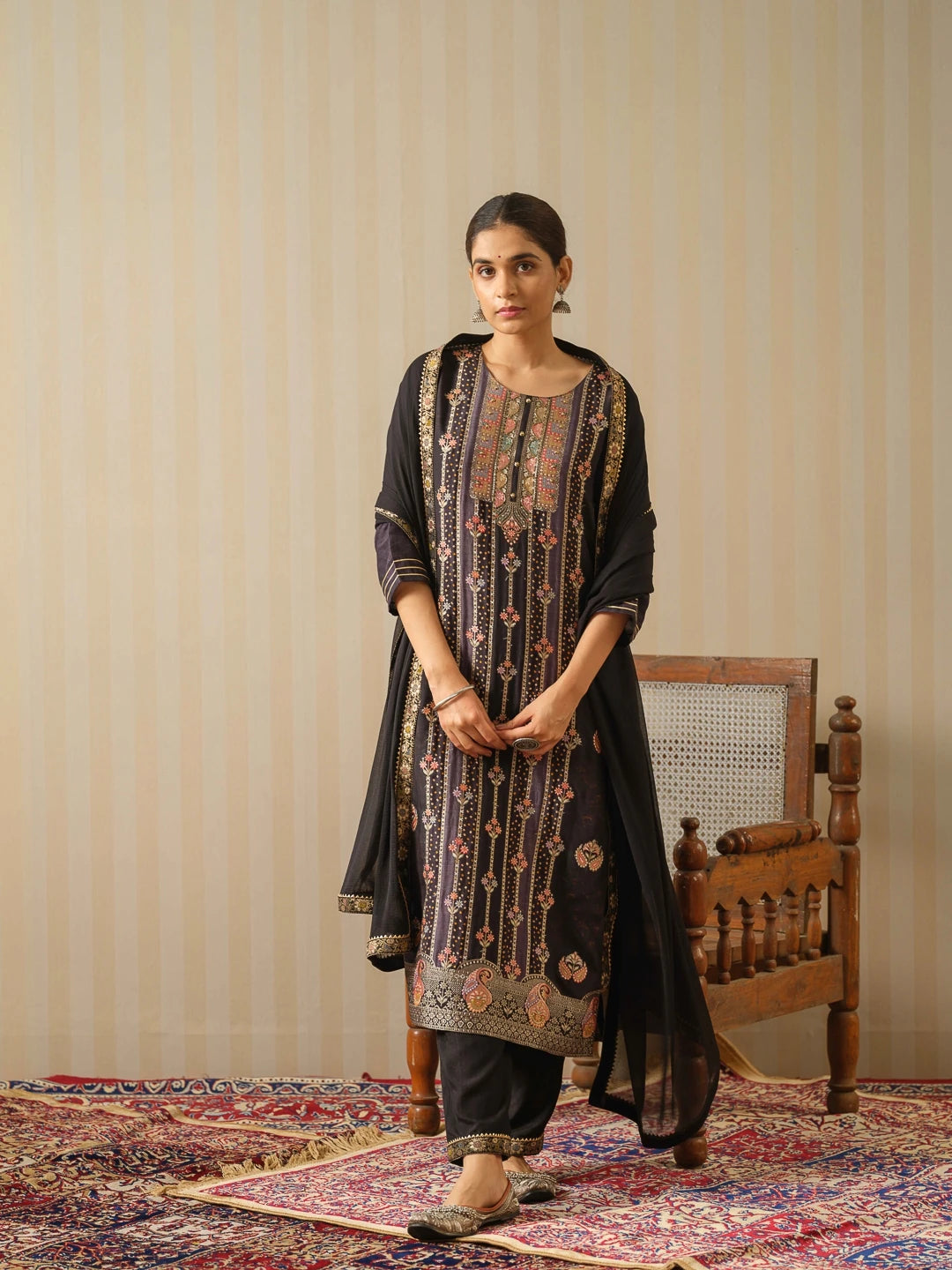 Dola Jecquard Black Colour Top Bottom Dupatta Set-MLWSHKS4348BLK