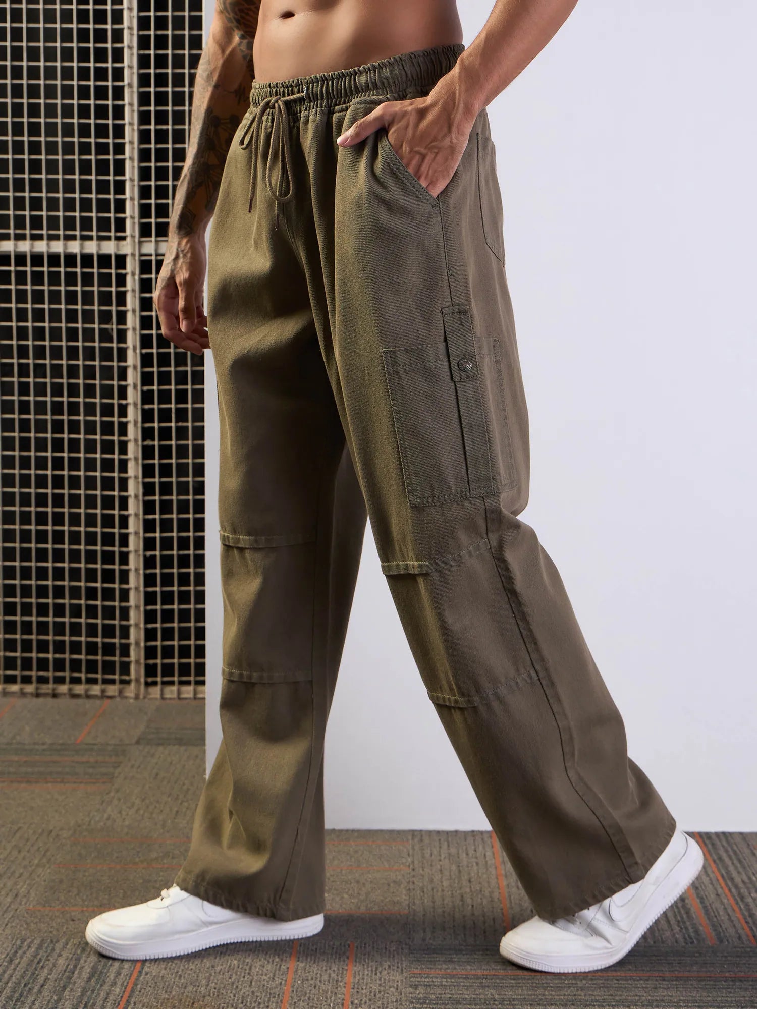 Men's Khaki Baggy Cargo Jeans | Front Detail Denim Pants