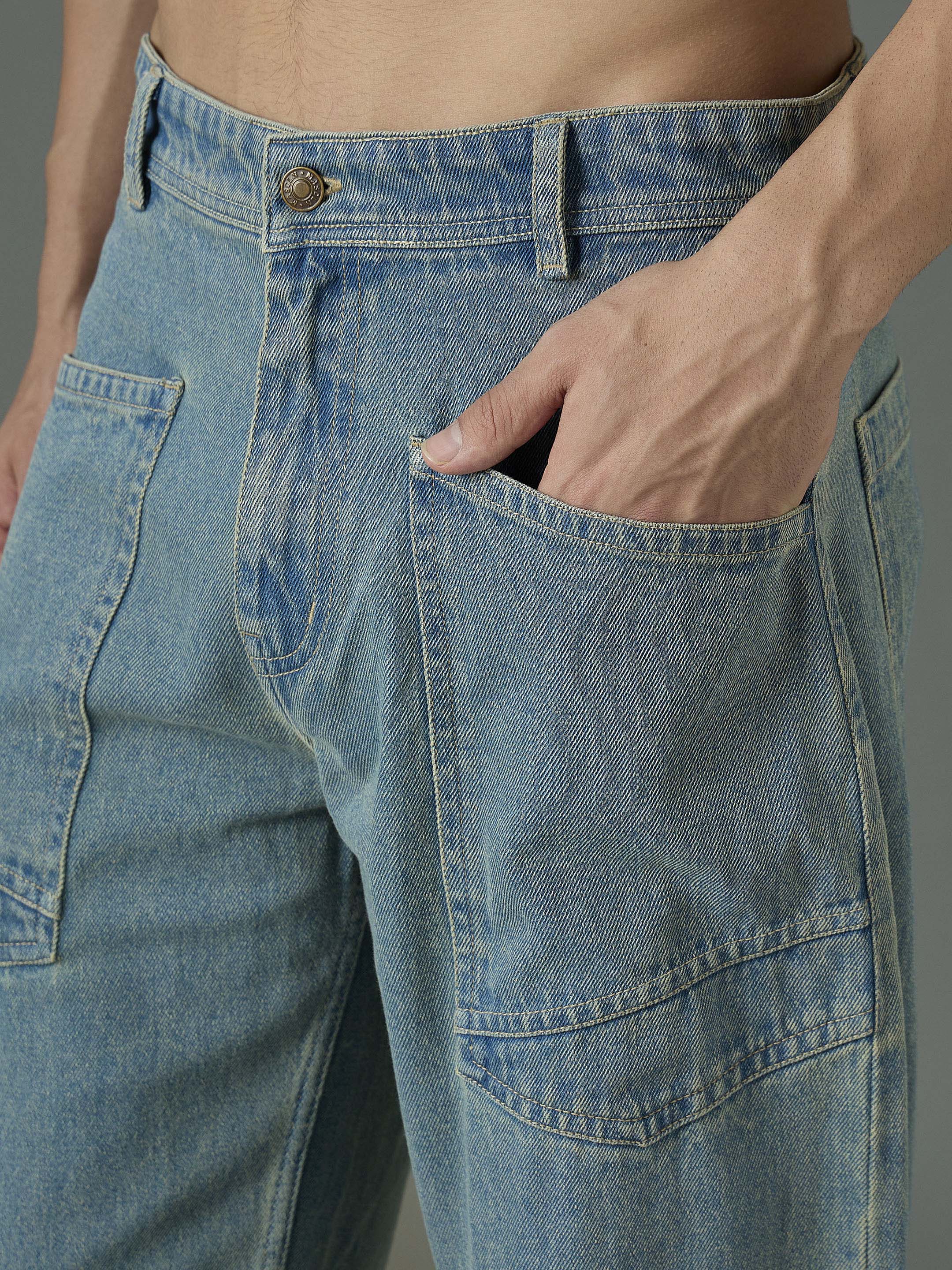Men Light Blue Wash Front Pocket Relax Fit Jeans-MSJEAN0847