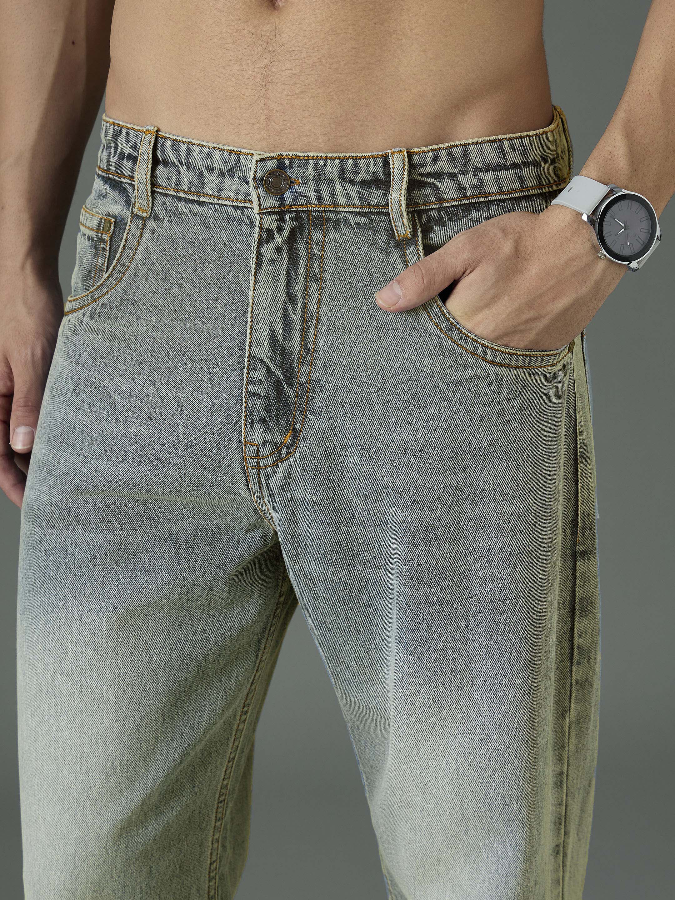 Men Light Blue Acid Wash Relax Fit Basic Jeans-MSJEAN0851