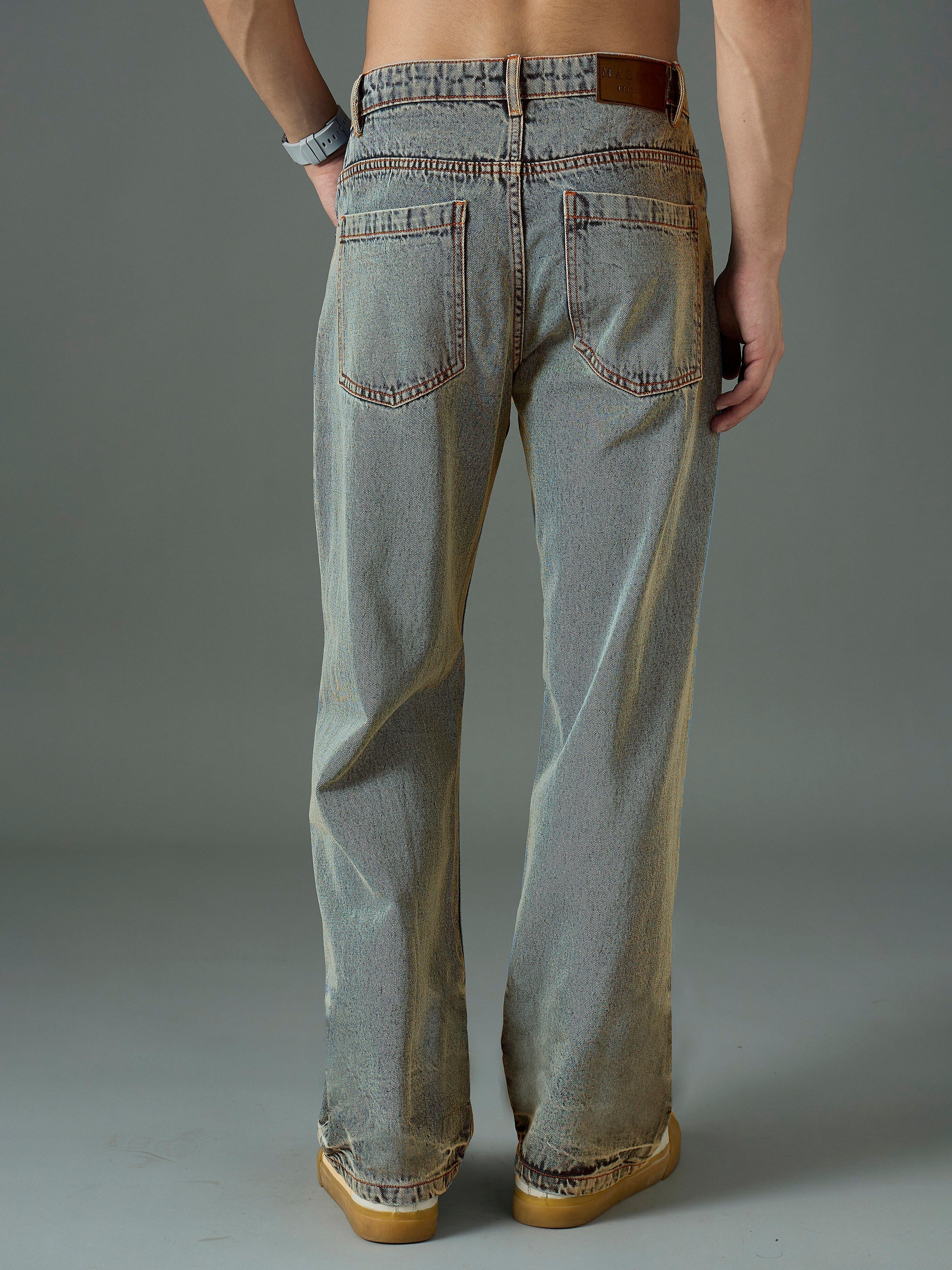 Men Light Blue Acid Wash Relax Fit Basic Jeans-MSJEAN0851