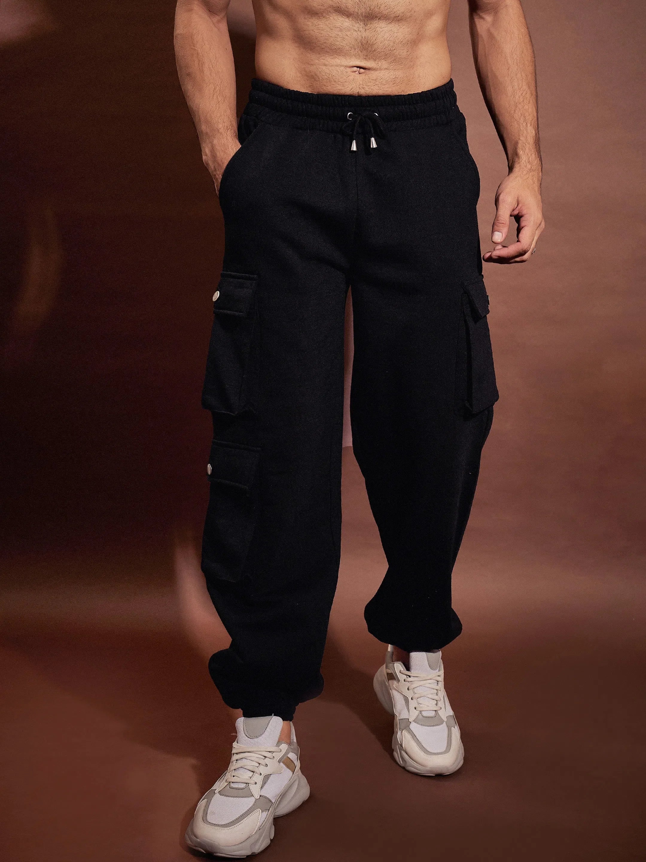Wholesale Men Black Utility Pockets Oversized Joggers