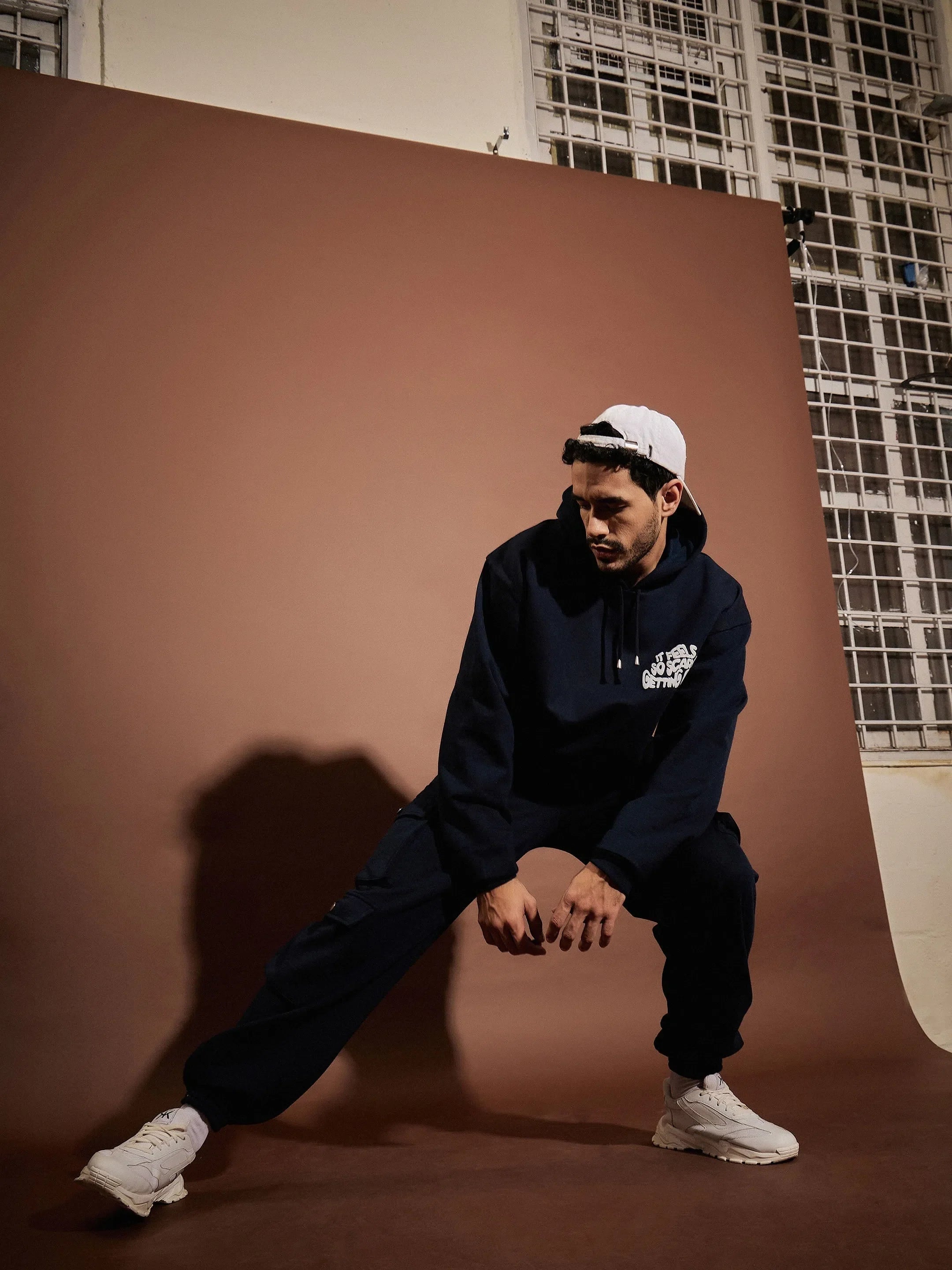Wholesale Men Navy Utility Pockets Oversized Joggers