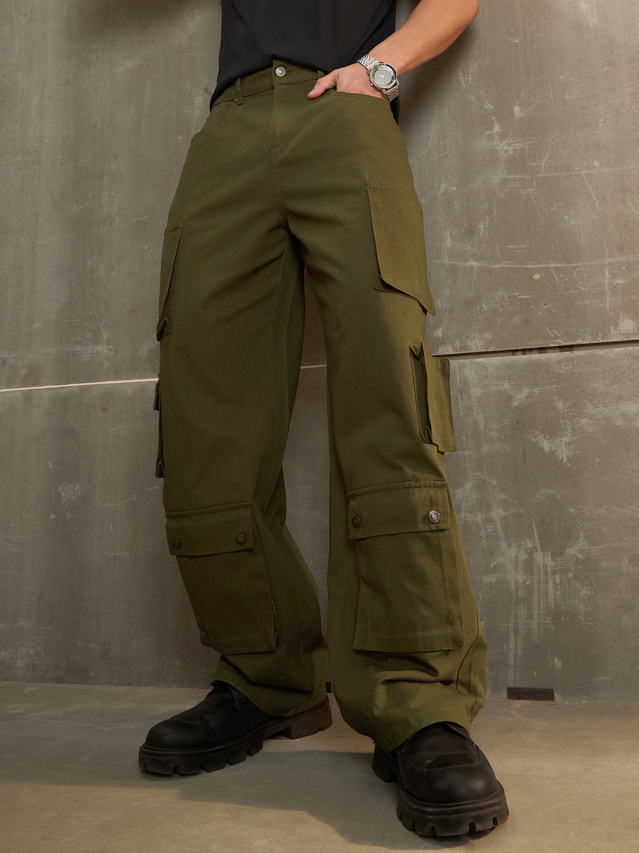 Men Green Twill Utility Pockets Wide Leg Cargo Pants-MSPANT51106