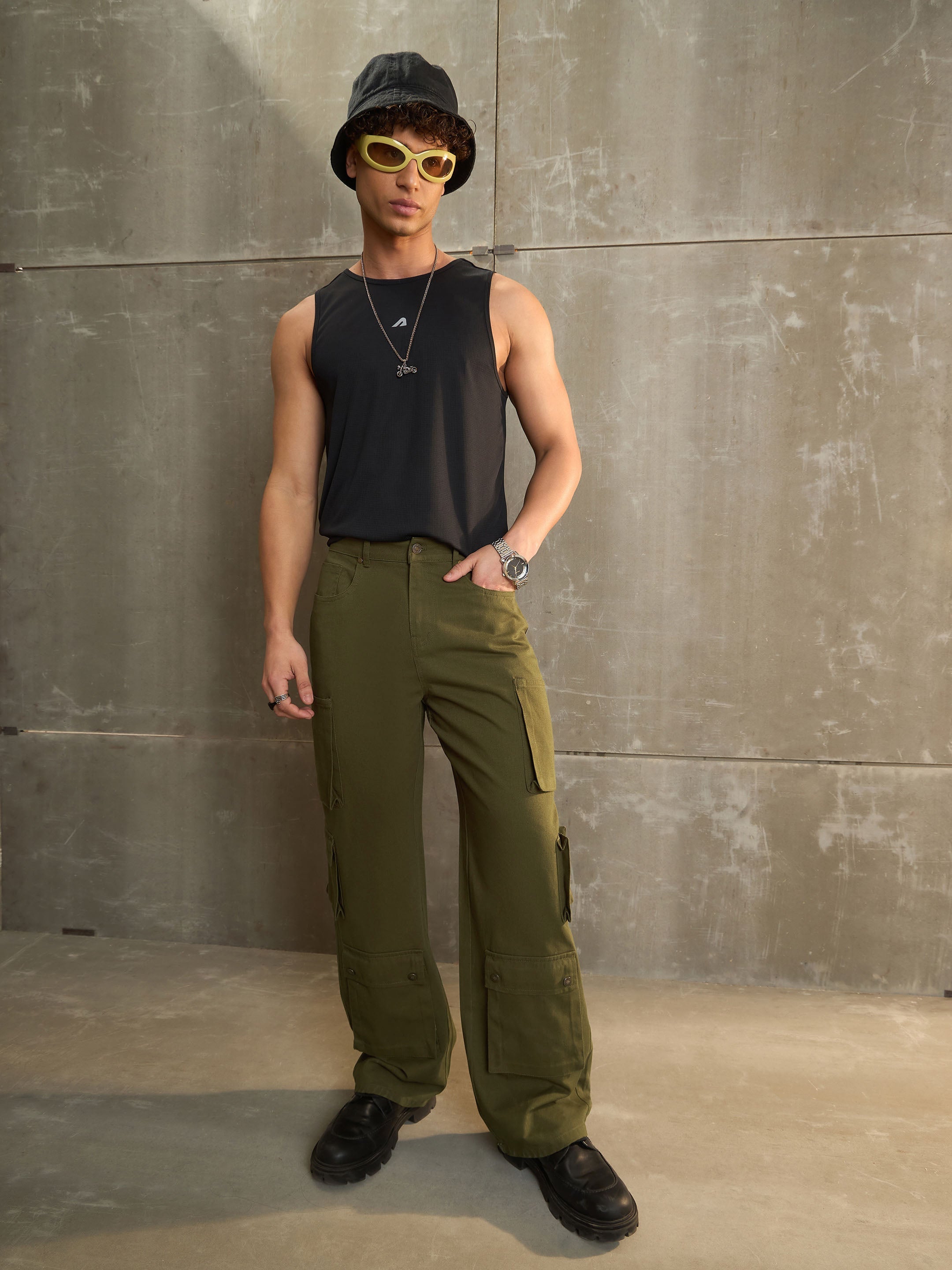 Men Green Twill Utility Pockets Wide Leg Cargo Pants-MSPANT51106