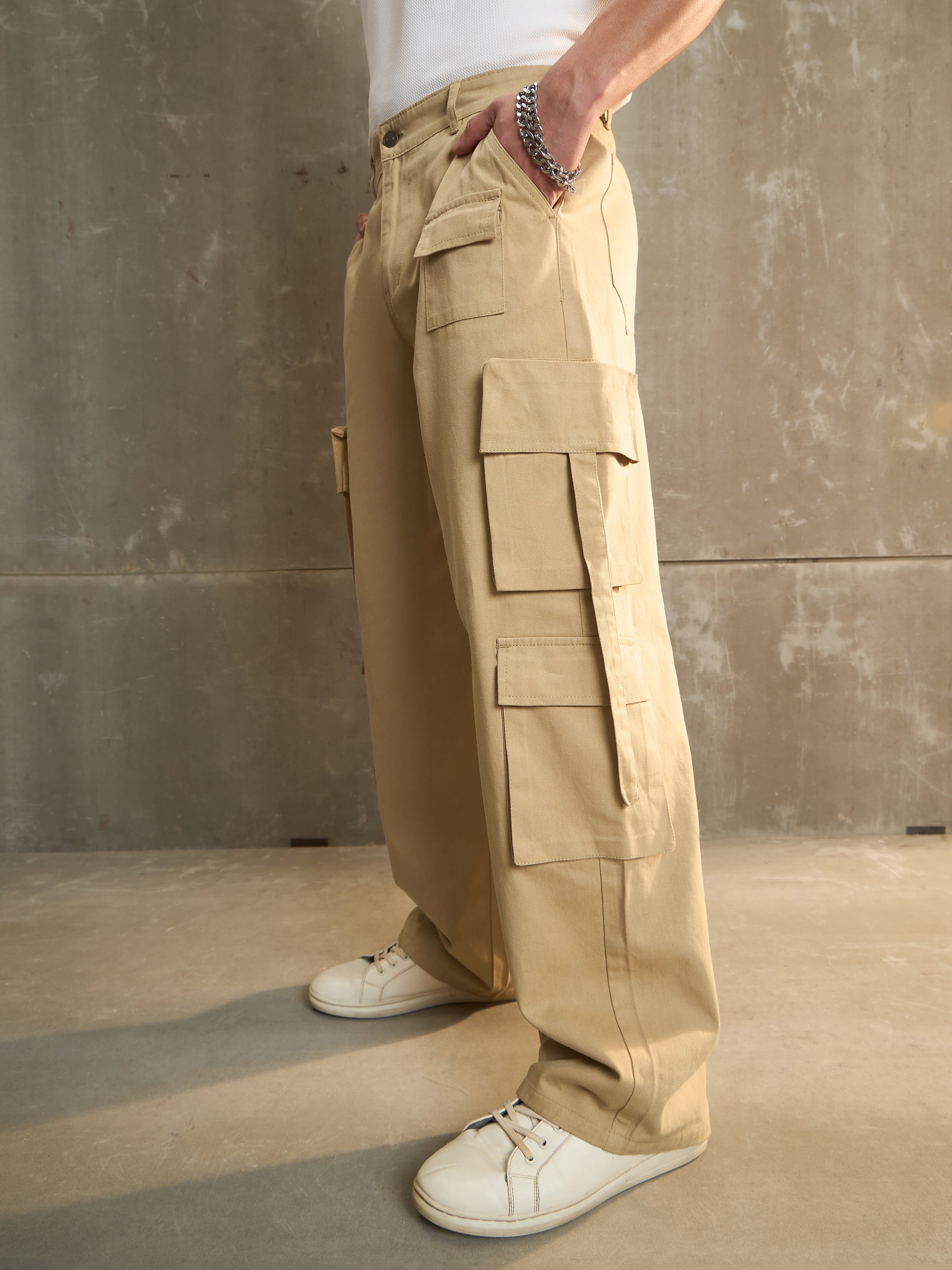 Men Beige Twill Cargo Pockets Wide Leg Pants-MSPANT51112