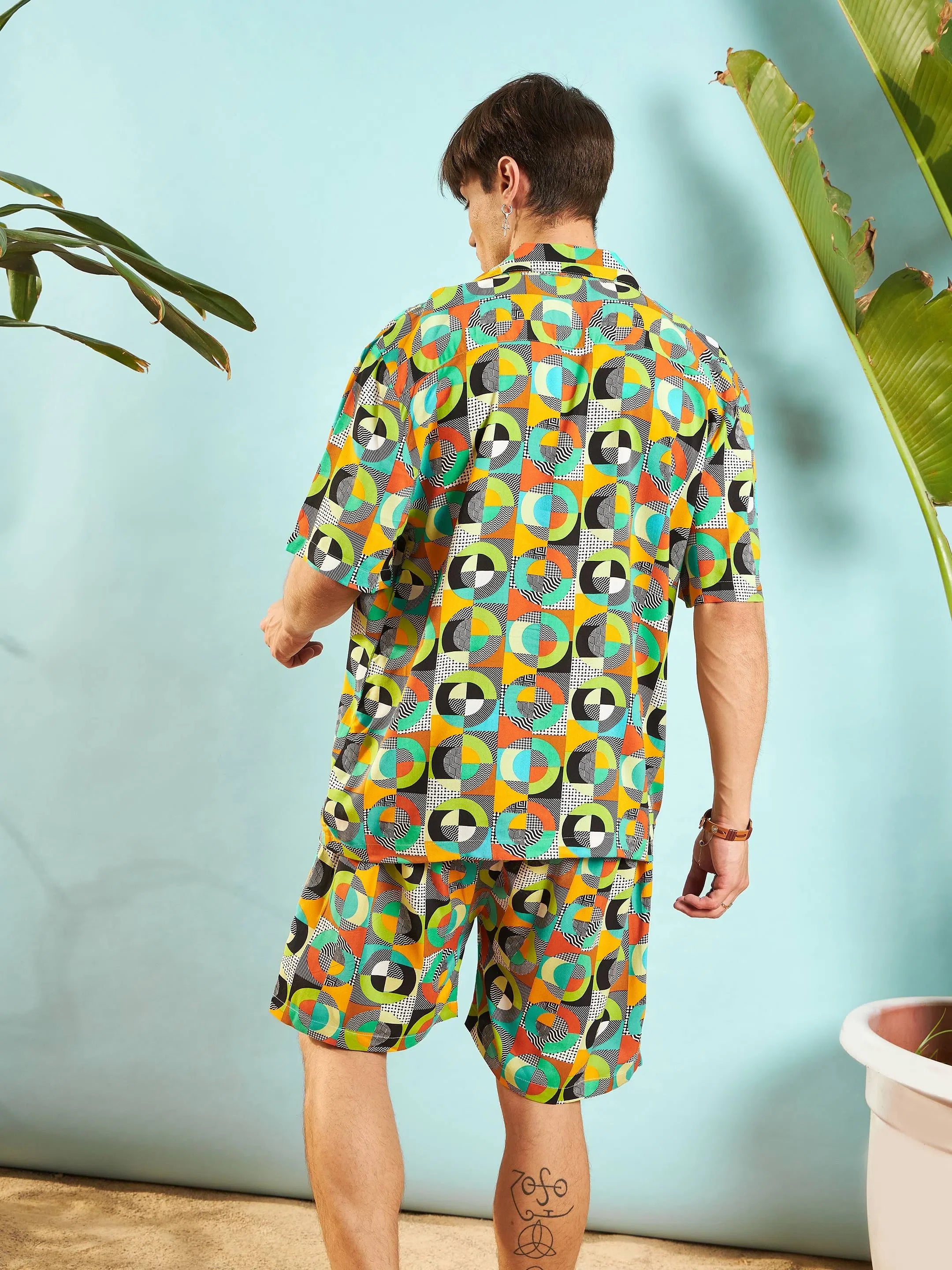 Men's Green Geometric Printed Co Ord Sets Shirt and Shorts