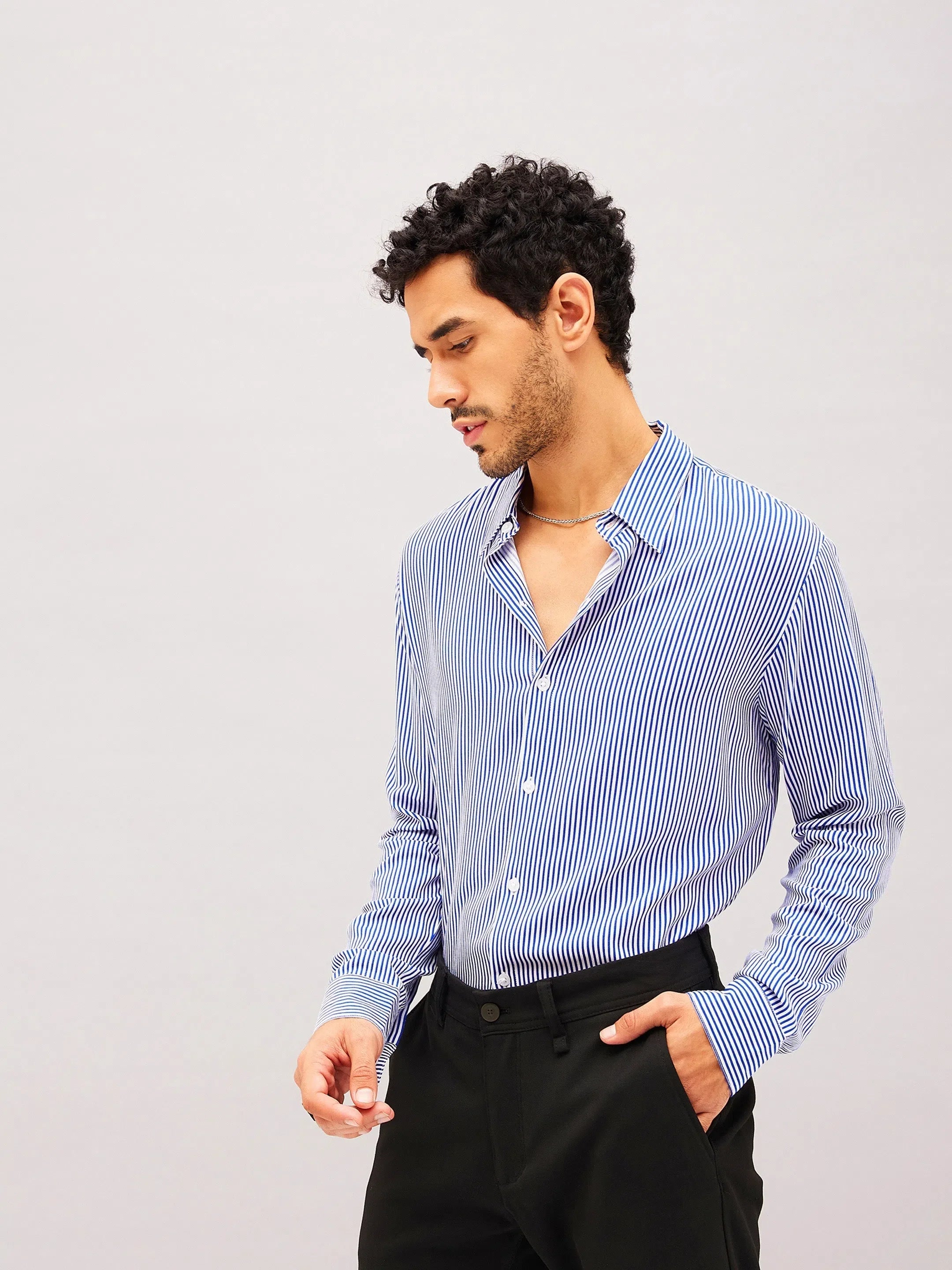 Men's White & Blue Printed Shirt - Relaxed Fit Rayon