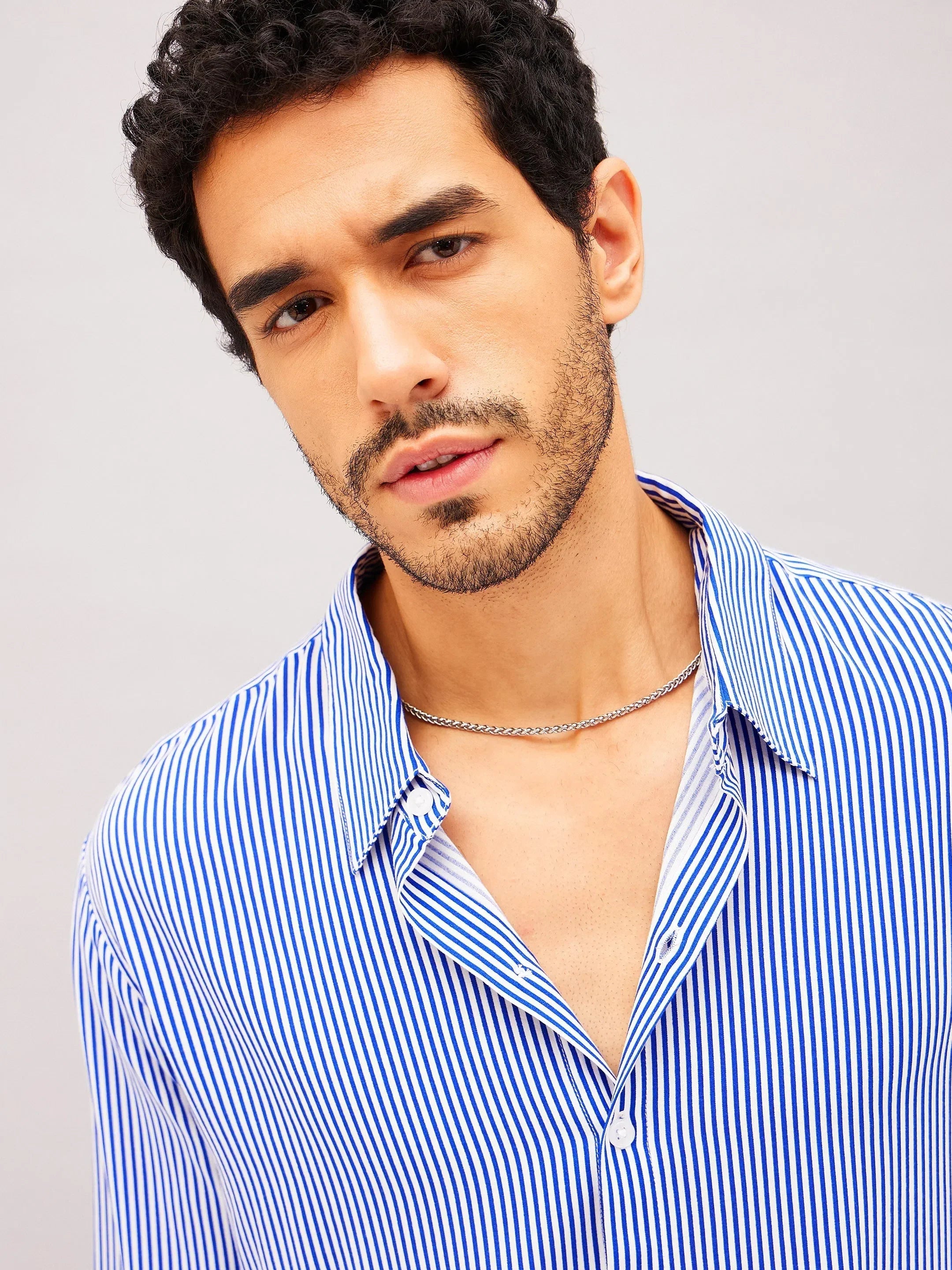 Men's White & Blue Printed Shirt - Relaxed Fit Rayon