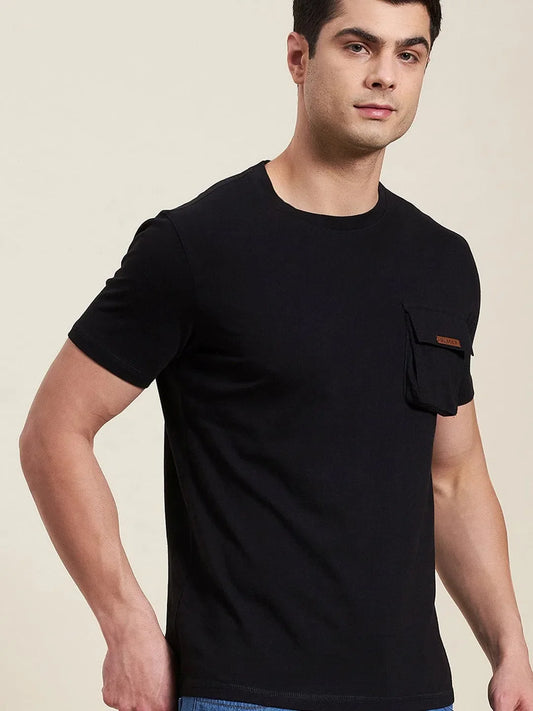 Men Black Box Pocket Regular T-Shirt 1080