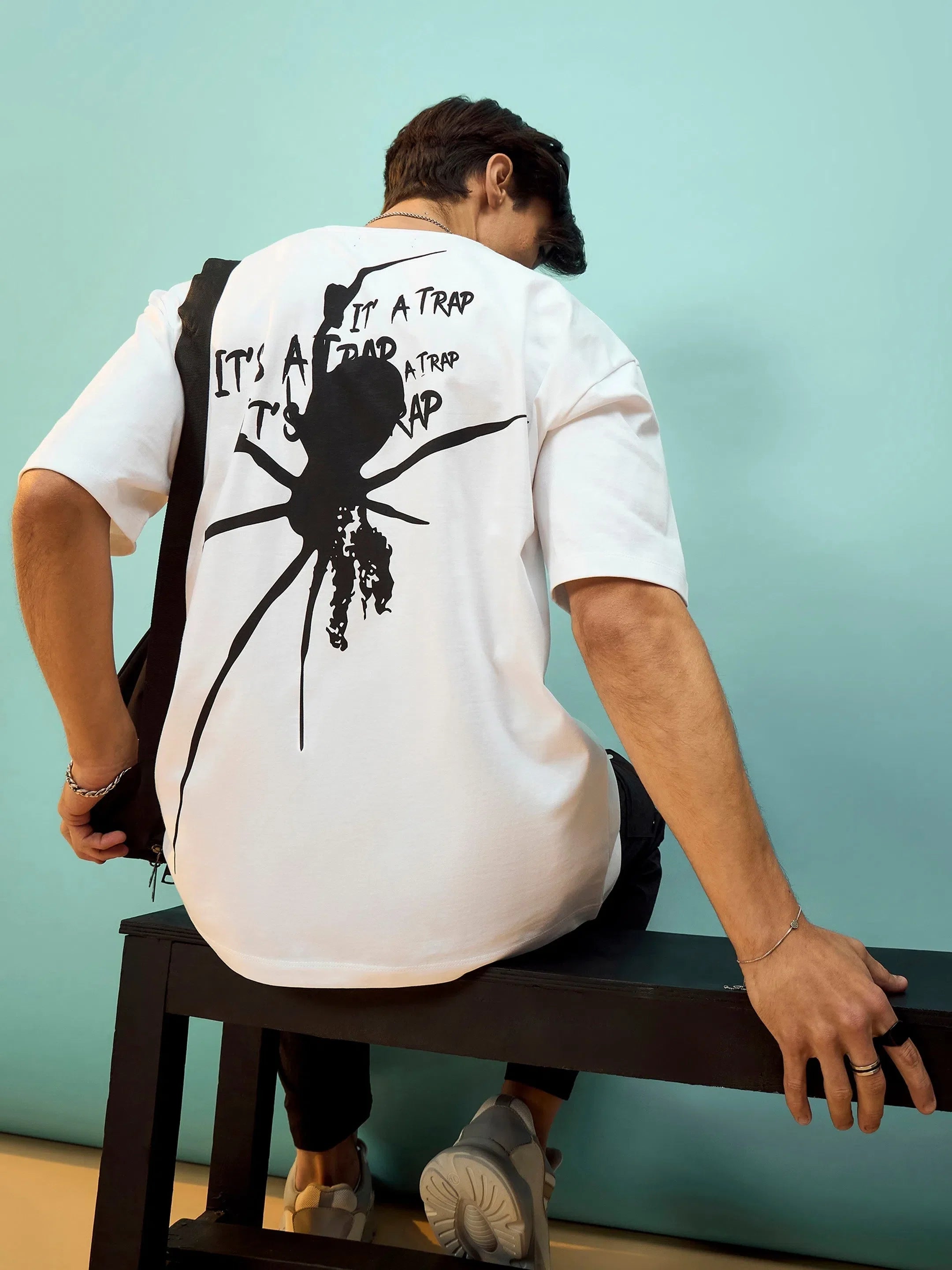 White Spider Trap Oversize Men's Graphic Cotton T-Shirt