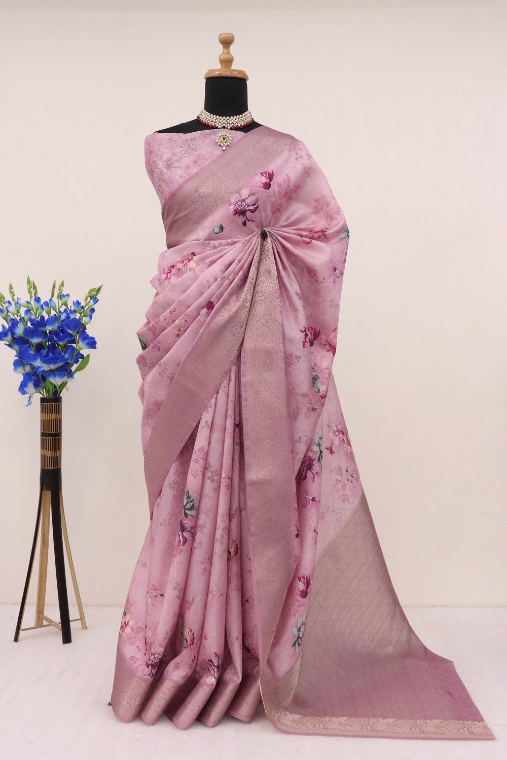 Handloom Silk Pink Pashmina Digital Print Saree With Unstiched Blouse Piece