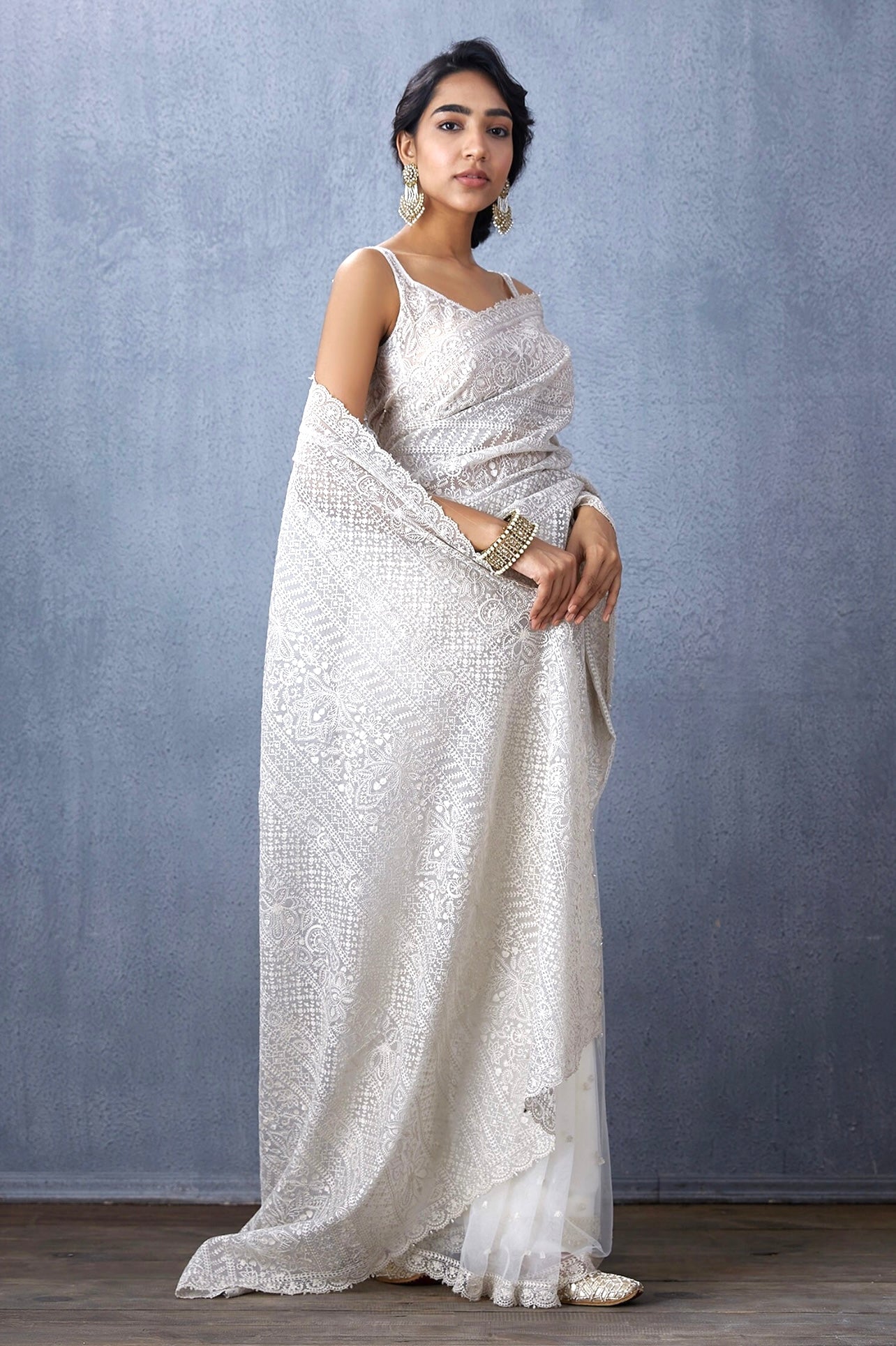 Embroidery White Saree With Unstiched Blouse Piece